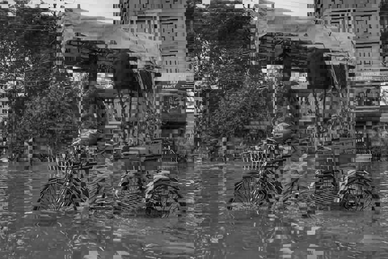 Water Main Break Floods Downtown Streets, Disrupting Morning Commute for Hundreds